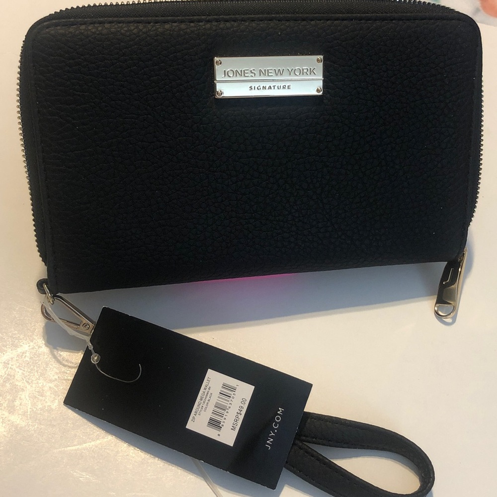 Jones New York / Lg zip around wallet